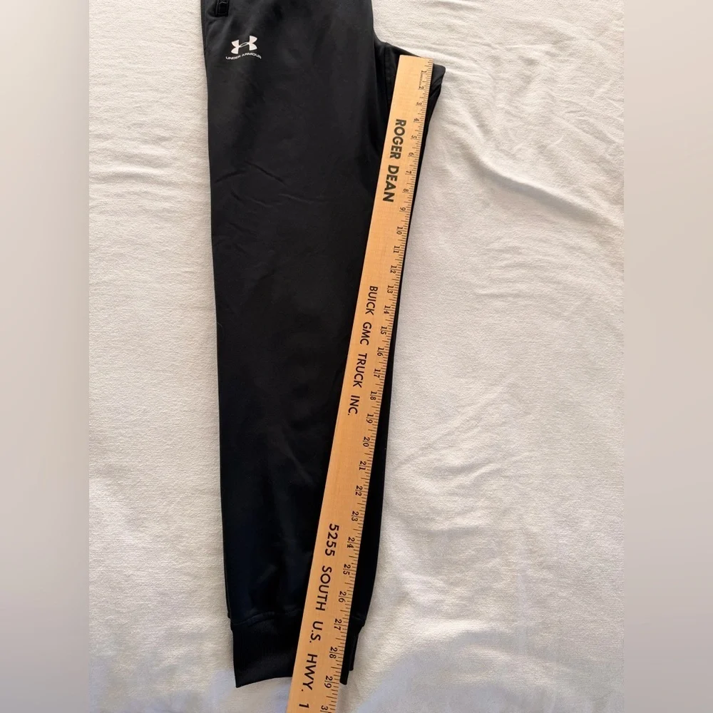 Under Armour Men’s Black Jogger Sweatpants Loose Fit Size M Zip Pockets - Picture 9 of 9